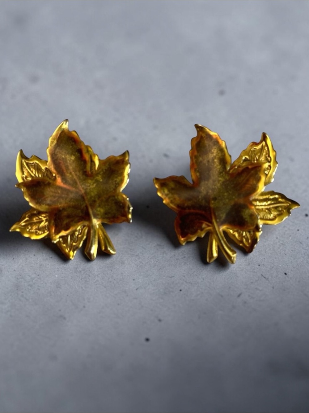 Vintage Gold Toned Leaf Earrings